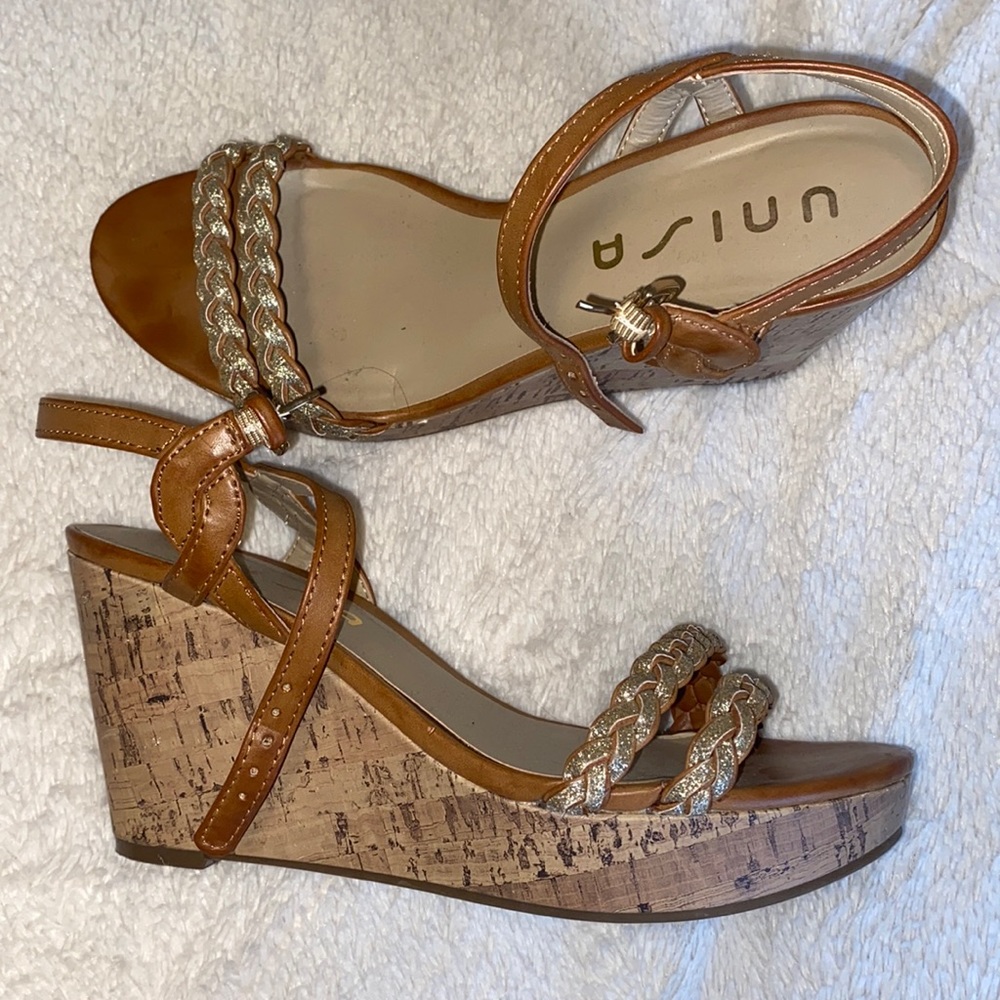 Unisa Wedges